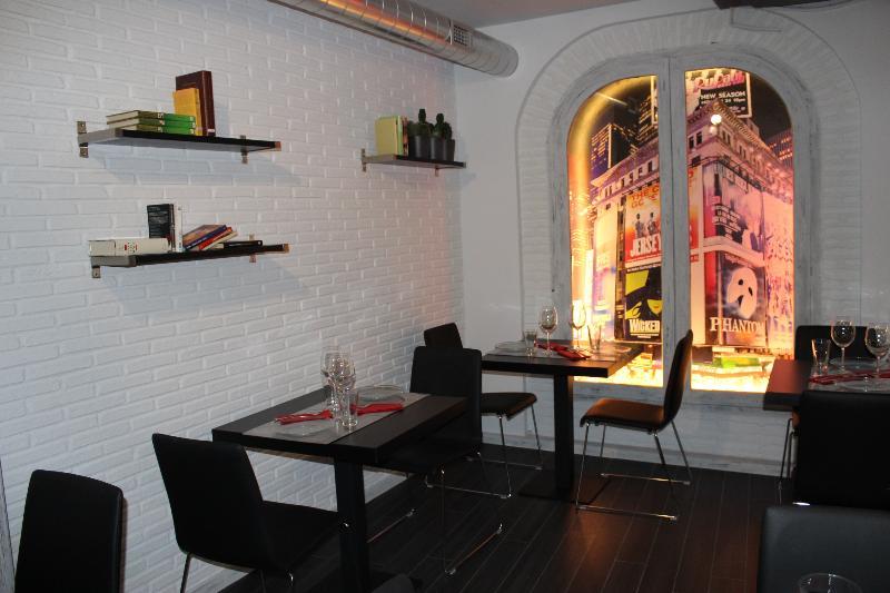Hostal Le Vintage Ávila Ngoại thất bức ảnh