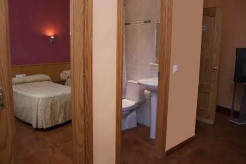 Hostal Le Vintage Ávila Ngoại thất bức ảnh