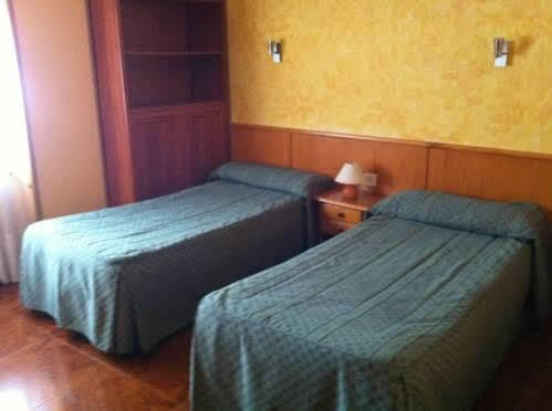 Hostal Le Vintage Ávila Ngoại thất bức ảnh