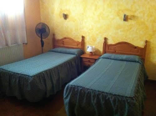 Hostal Le Vintage Ávila Ngoại thất bức ảnh